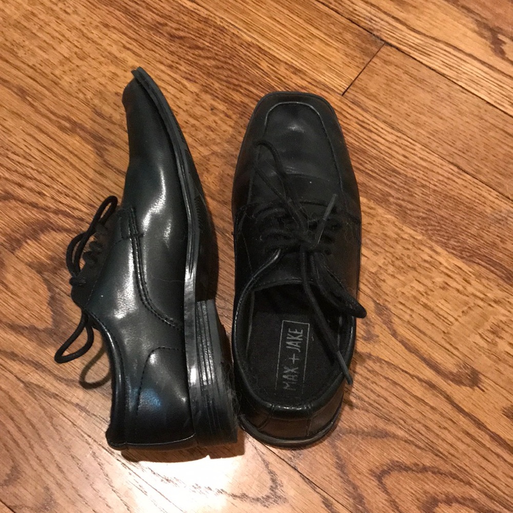 Shoes - Picture 2 of 2